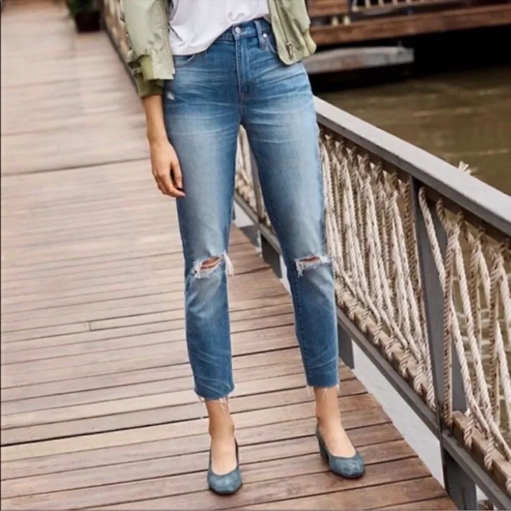 Madewell High-Rise Slim Crop Boyjean:Knee-Rip Edition Size 24